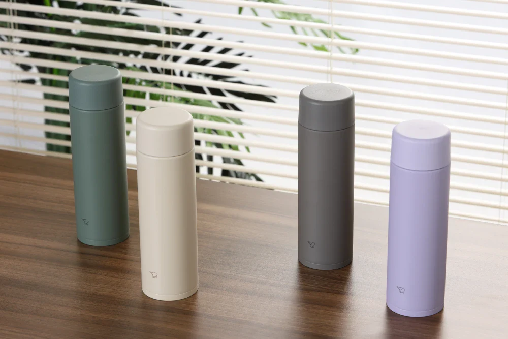 Termo Zojirushi SM-ZB48: Innovación y Estilo para tu Hidratación Diaria Matte Green - Imagen 7