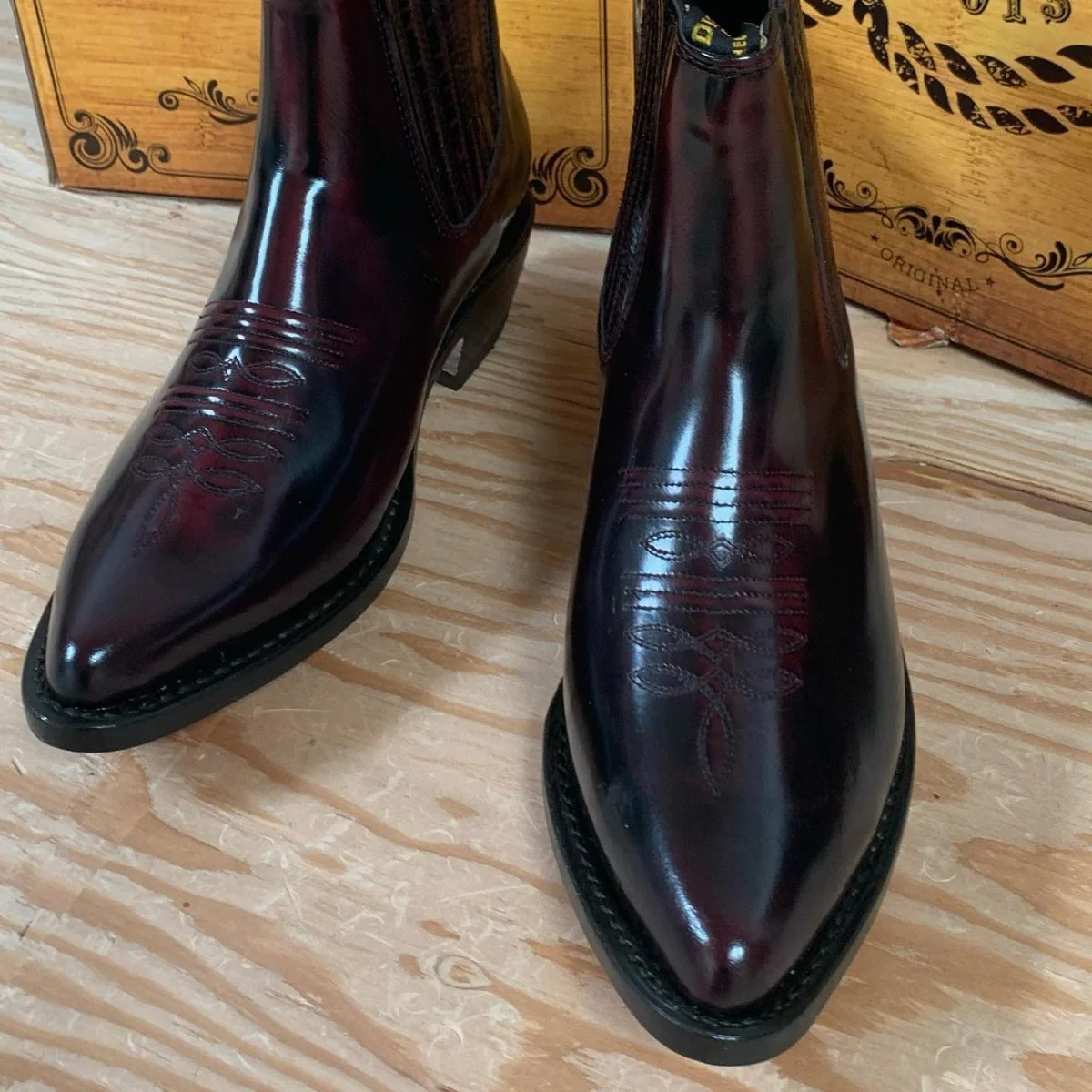 Botines Charros de Cuero Acabado Camaleon Modelo: DIE-63VC06 - Imagen 6