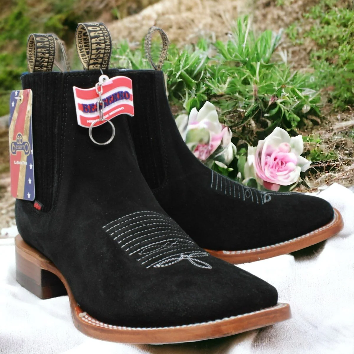 Botines Charros de Gamuza Punta Cuadrada para Mujer Color Negro Q82BJ6305 - Imagen 2